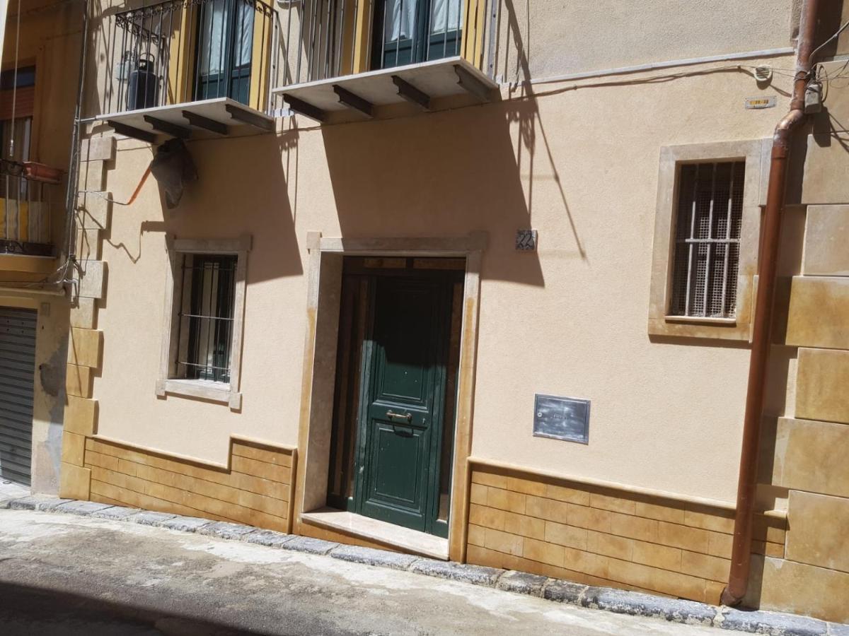 Casa Vacanze, In Centro Citta カルタニッセッタ エクステリア 写真